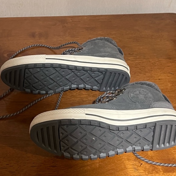 COVERSE ALL STAR SUEDE SNEAKER/ BOOT - Picture 5 of 5